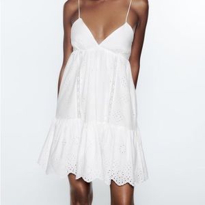 NWT zara dress. Size Small